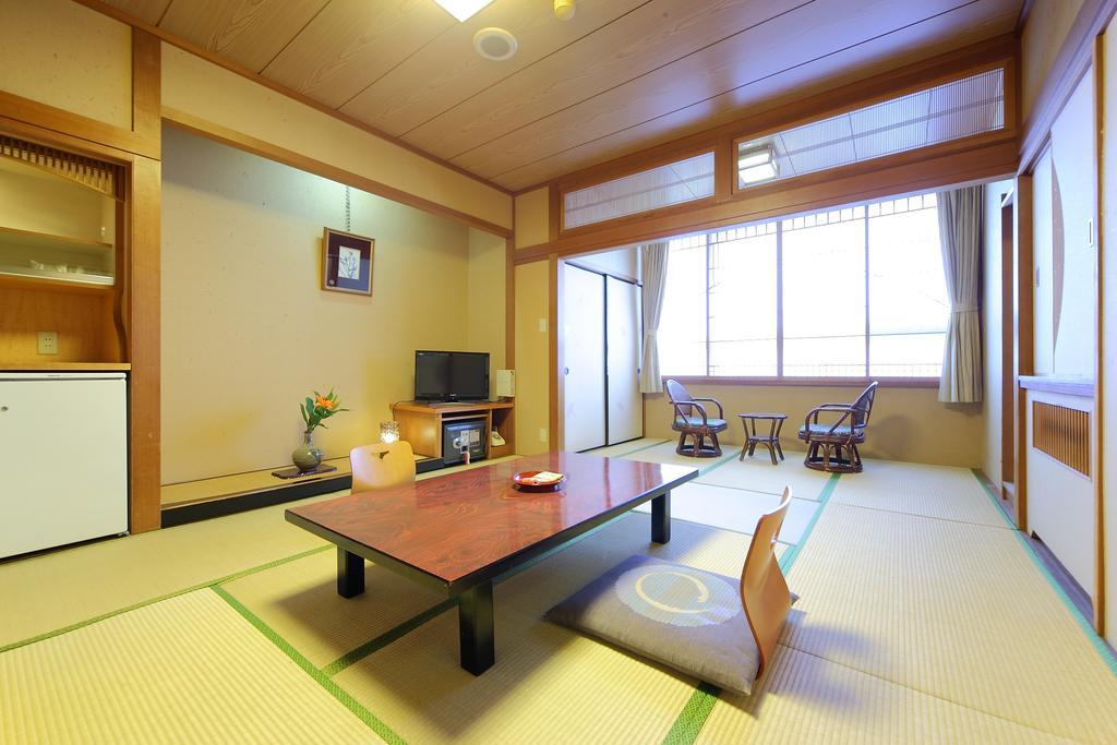 Awara Onsen Hot Spring Koubou Gurabaatei Hotel Ruang foto