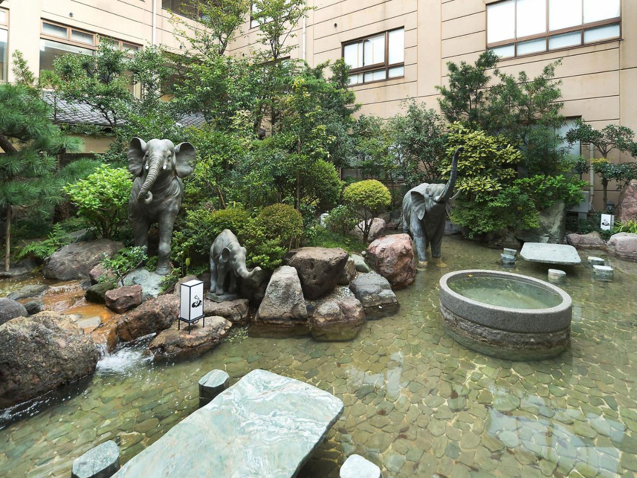 Awara Onsen Hot Spring Koubou Gurabaatei Hotel Bagian luar foto